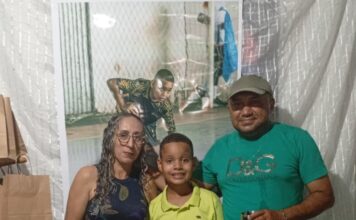 André Luis aniversaria e recebe os parabéns de amigos e familiares