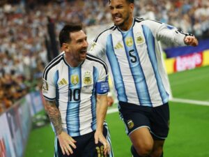 Messi faz dois, se torna o maior artilheiro da história das Copas e Argentina vence a Áustria
