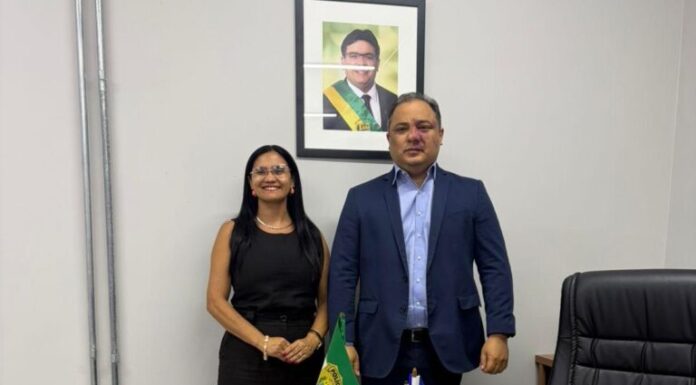 Reunião com delegado-geral reforça luta pela Delegacia da Mulher em Valença do Piauí